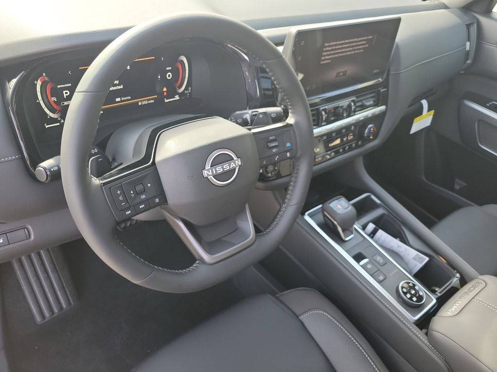 2026 Nissan Pathfinder SL Premium