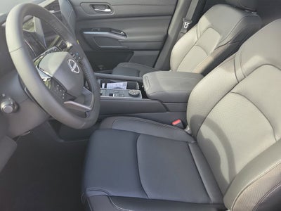 2026 Nissan Pathfinder SL Premium