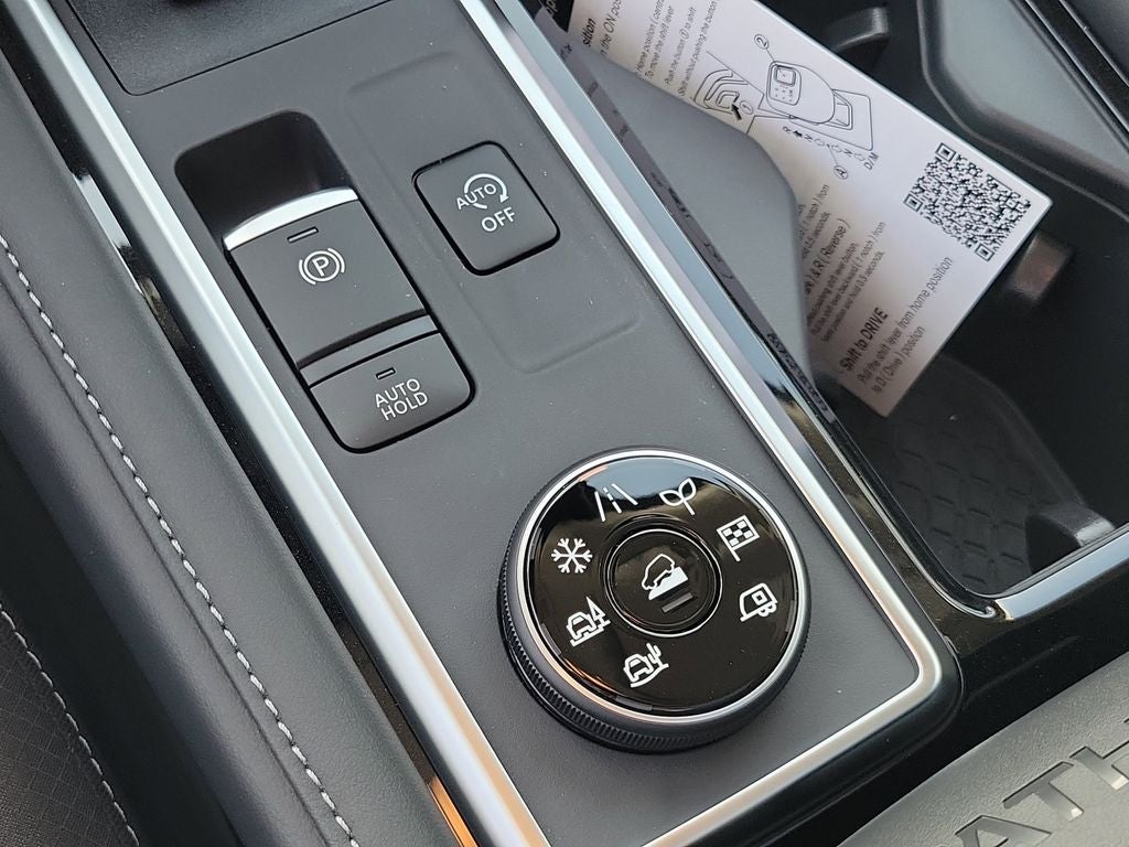 2026 Nissan Pathfinder SL Premium