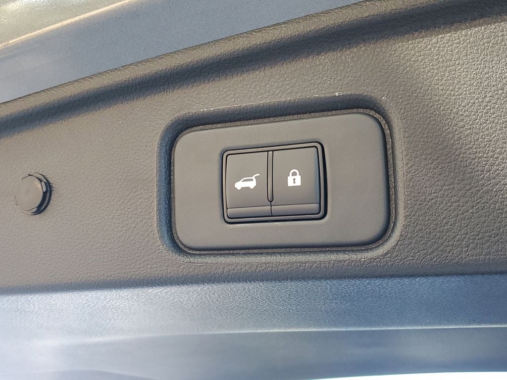 2026 Nissan Pathfinder SL Premium