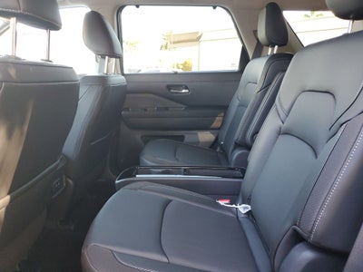 2026 Nissan Pathfinder SL Premium