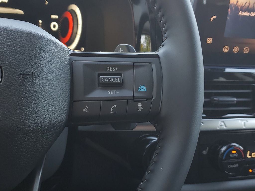 2026 Nissan Pathfinder SL Premium