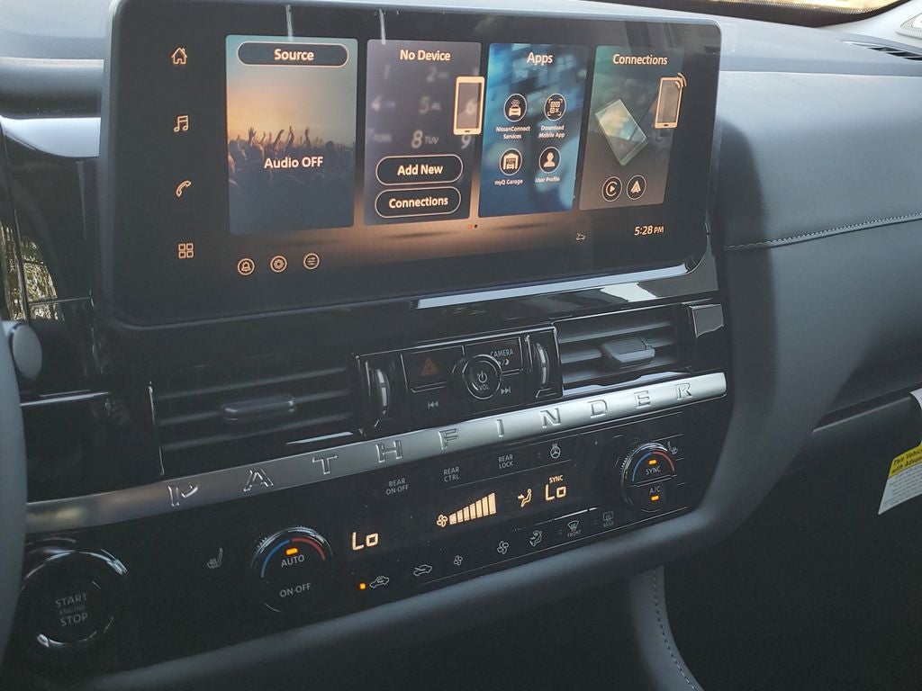 2026 Nissan Pathfinder SL Premium