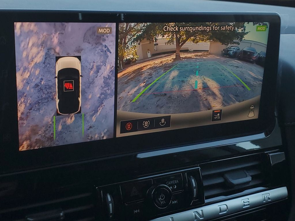 2026 Nissan Pathfinder SL Premium