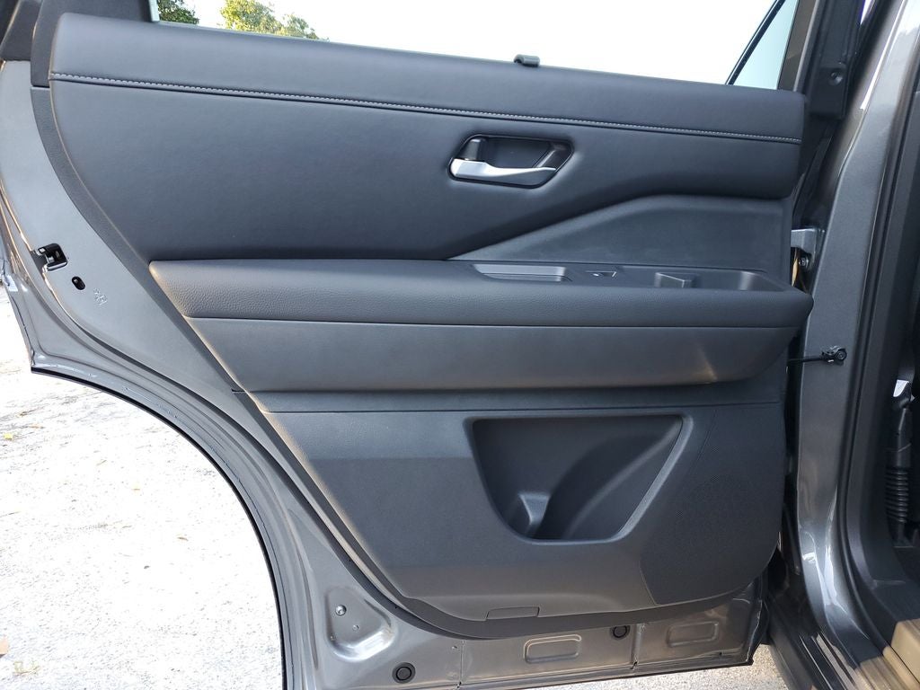 2026 Nissan Pathfinder SL Premium