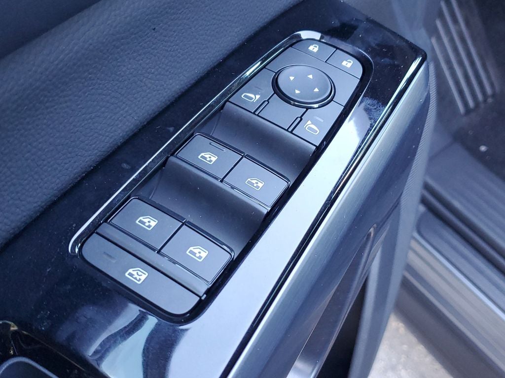 2026 Nissan Pathfinder SL Premium