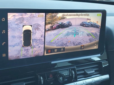 2026 Nissan Pathfinder SL Premium