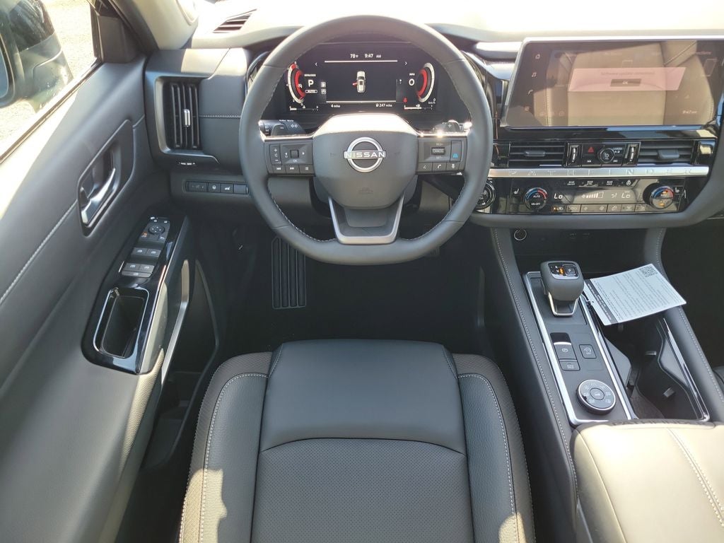 2026 Nissan Pathfinder SL Premium