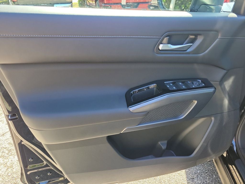 2026 Nissan Pathfinder SL Premium