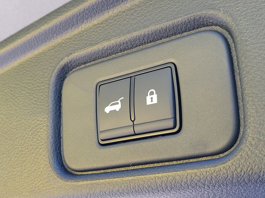 2026 Nissan Pathfinder SL Premium