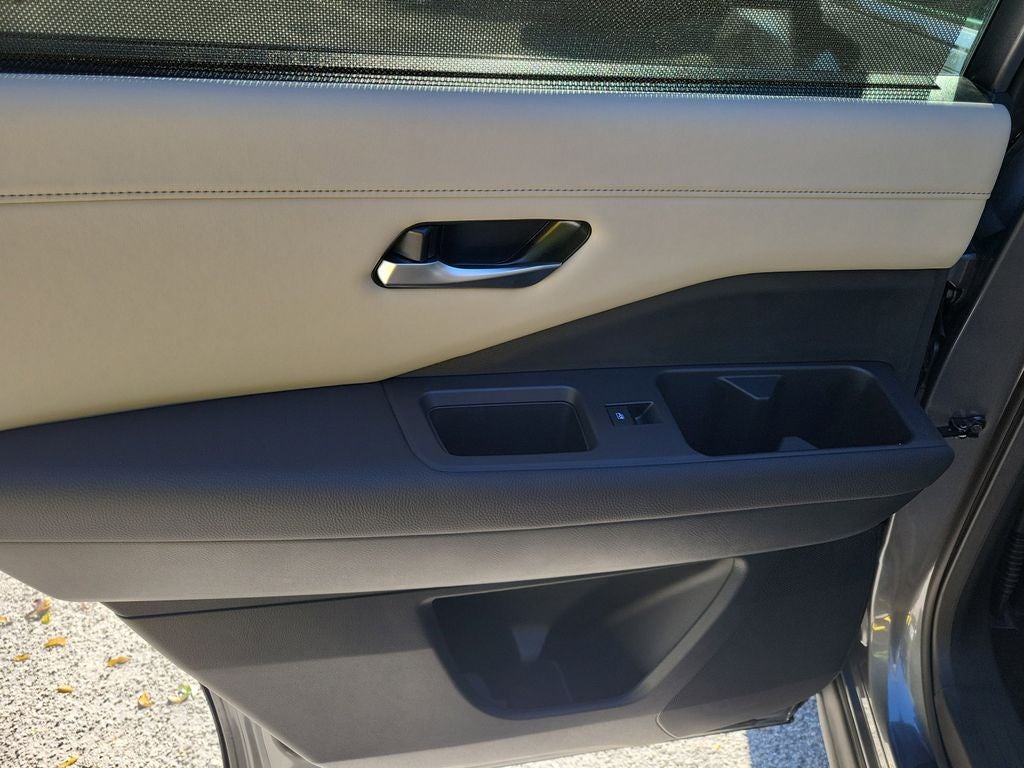 2026 Nissan Pathfinder SL Premium