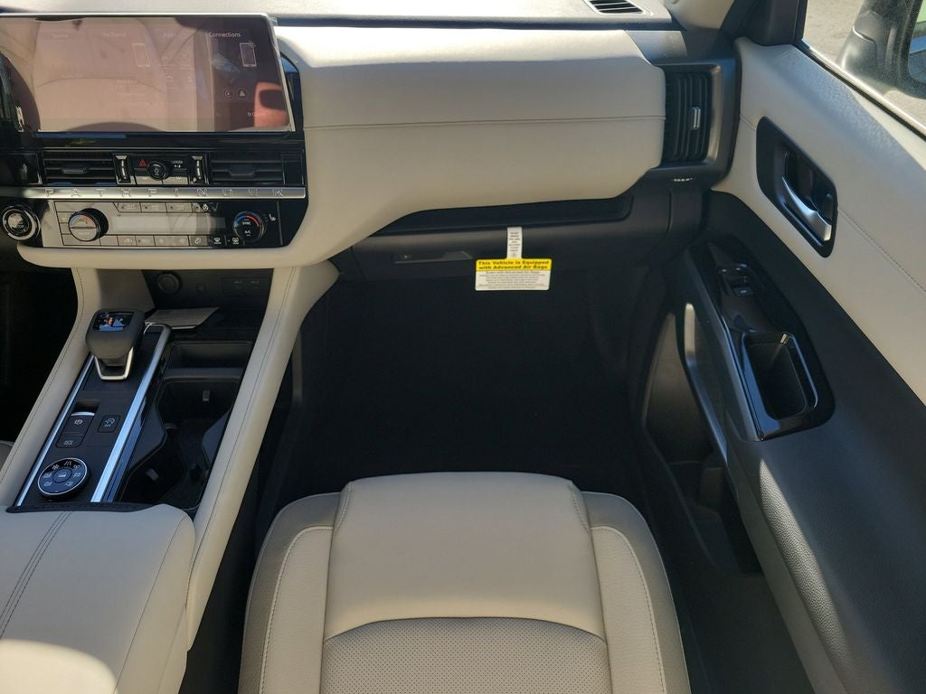 2026 Nissan Pathfinder SL Premium