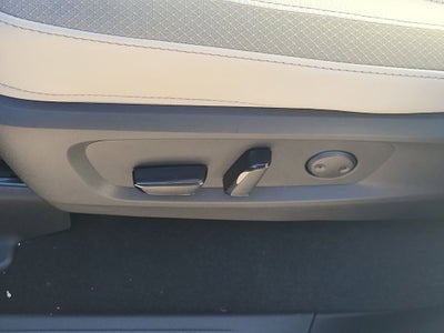 2026 Nissan Pathfinder SL Premium