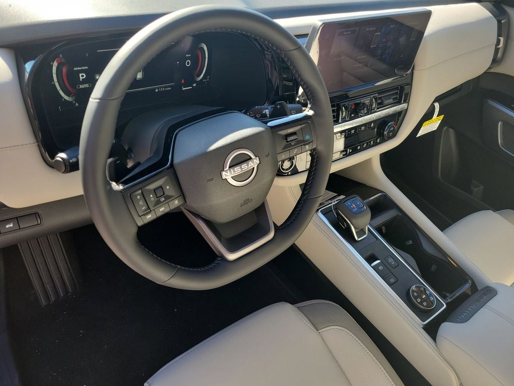 2026 Nissan Pathfinder SL Premium