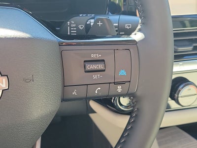 2026 Nissan Pathfinder SL Premium