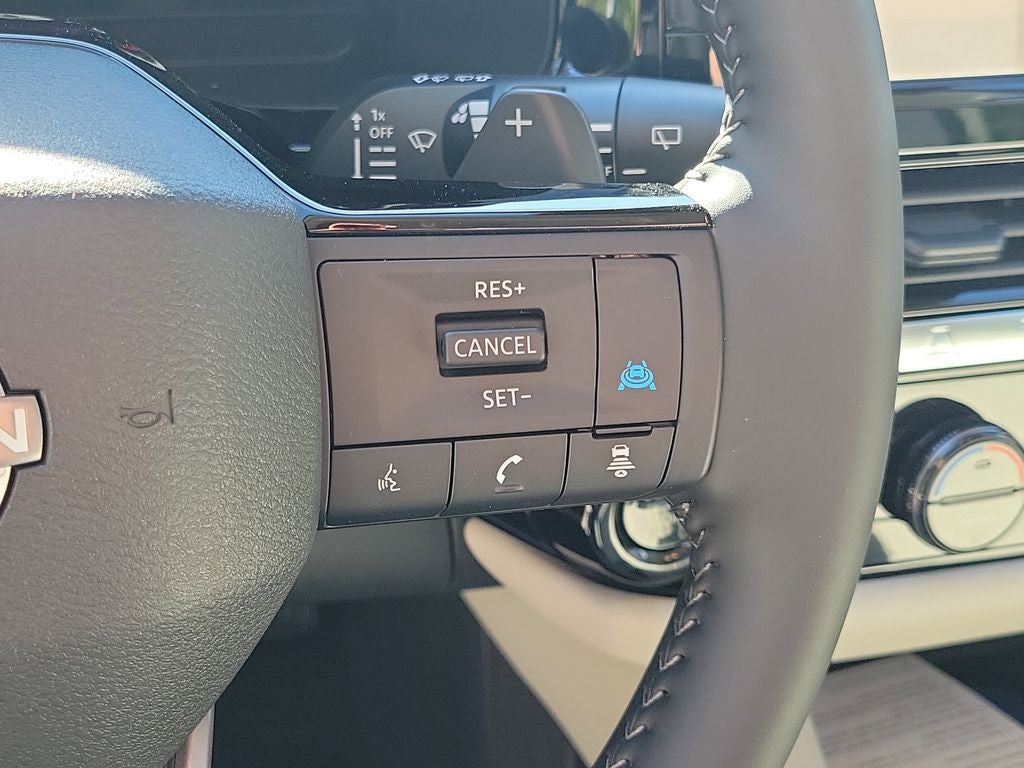 2026 Nissan Pathfinder SL Premium