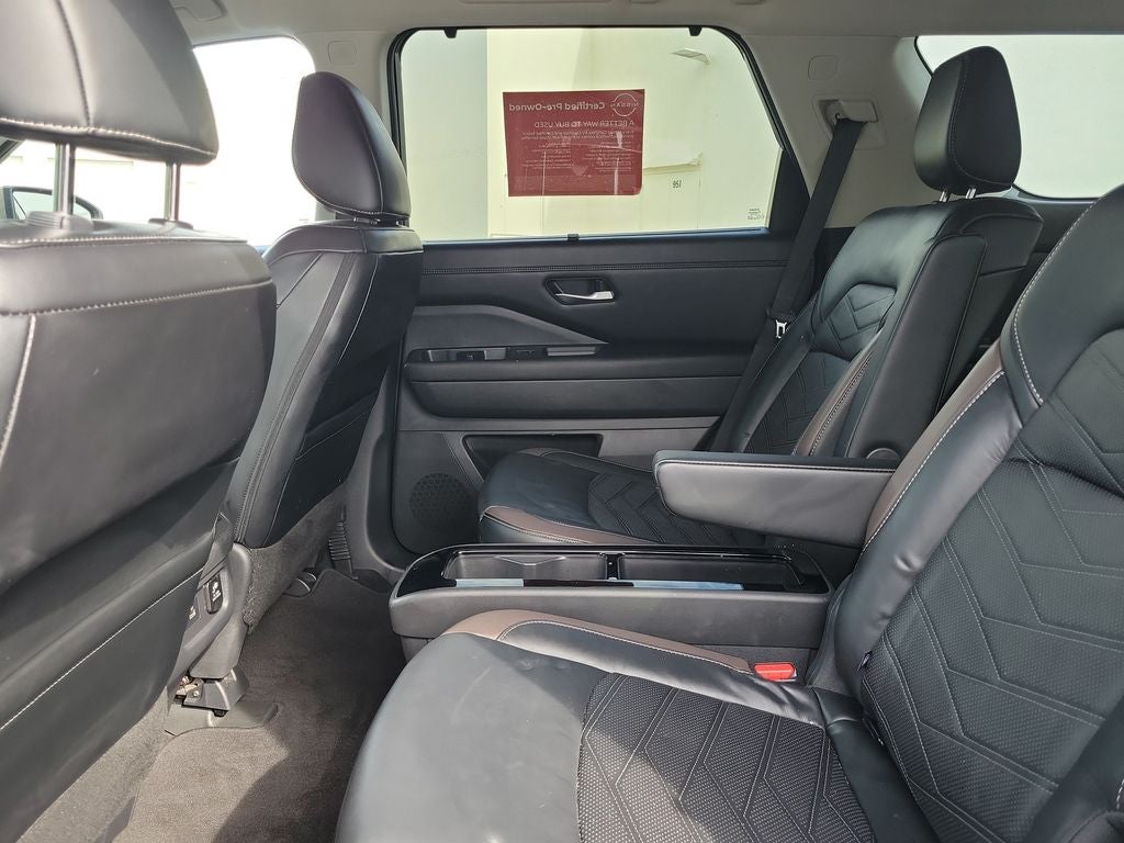 2023 Nissan Pathfinder Platinum