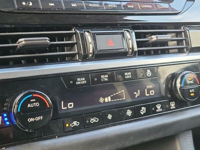2023 Nissan Pathfinder Platinum