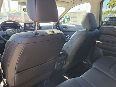 2026 Nissan Pathfinder Platinum