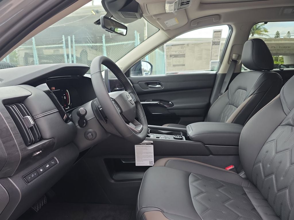 2026 Nissan Pathfinder Platinum