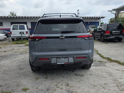 2026 Nissan Pathfinder Platinum