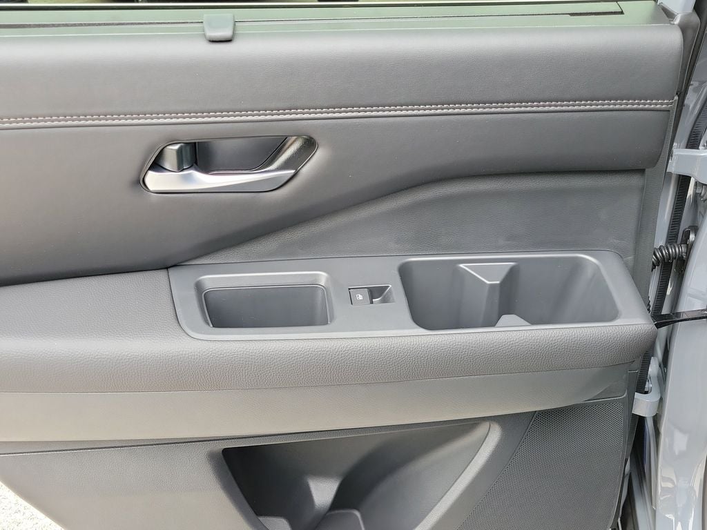 2026 Nissan Pathfinder Platinum CPT Seats