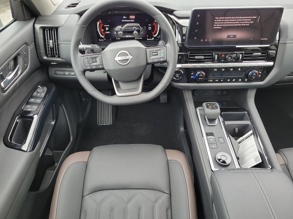 2026 Nissan Pathfinder Platinum CPT Seats
