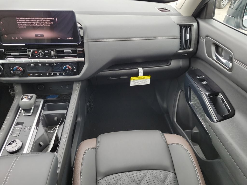 2026 Nissan Pathfinder Platinum CPT Seats
