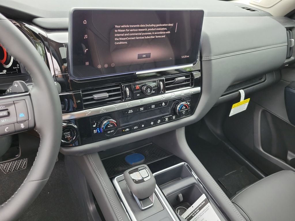 2026 Nissan Pathfinder Platinum CPT Seats