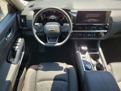 2026 Nissan Pathfinder Platinum CPT Seat