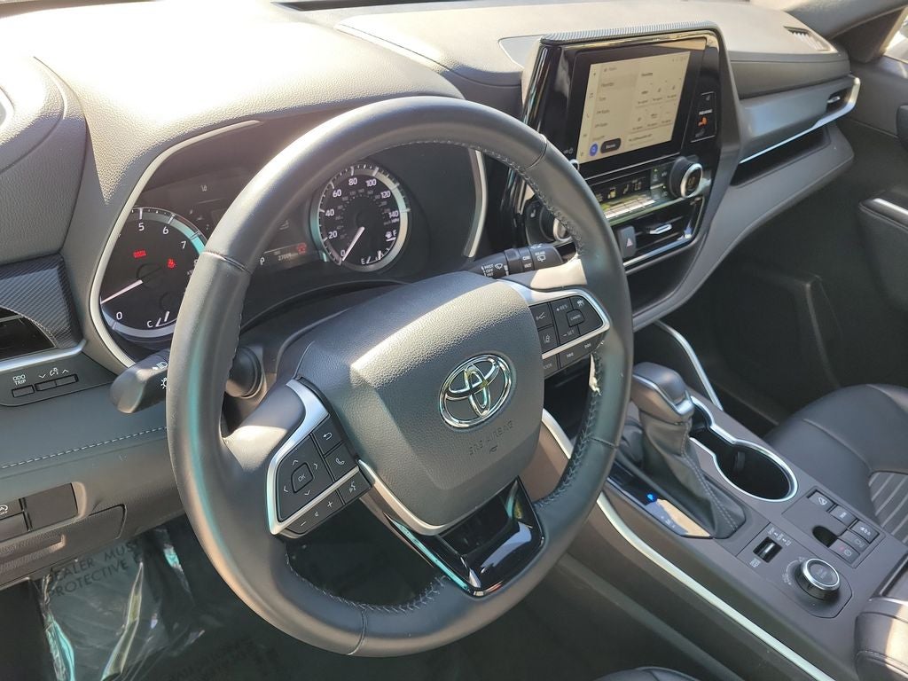 2024 Toyota Highlander XSE