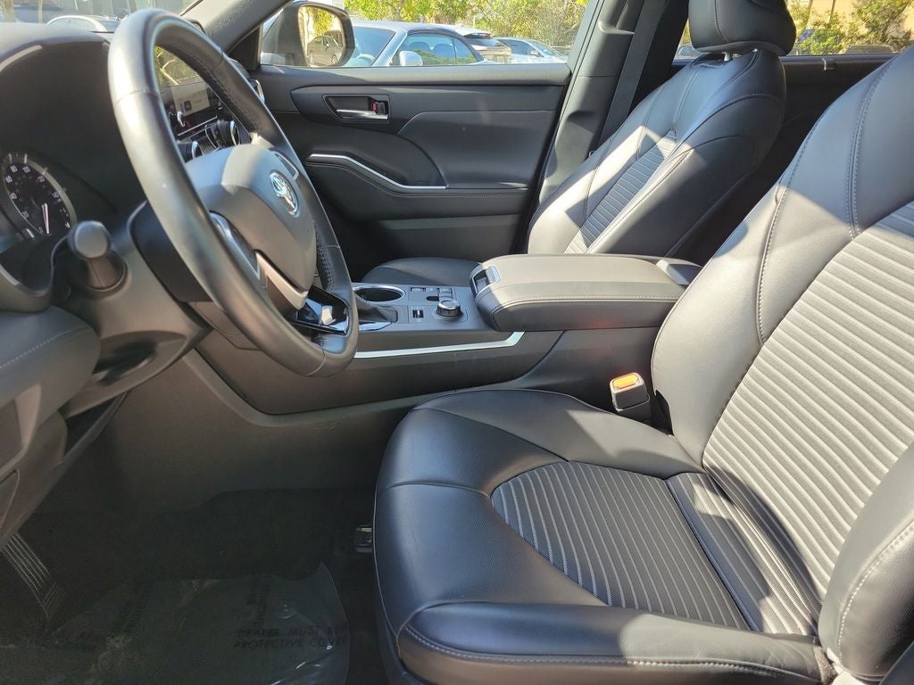 2024 Toyota Highlander XSE