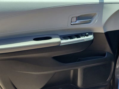 2025 Toyota Sienna XLE 8 Passenger