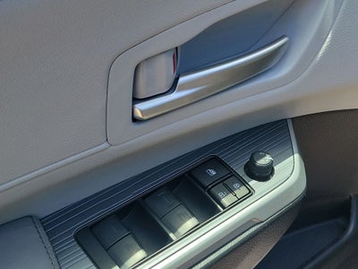 2025 Toyota Sienna XLE 8 Passenger