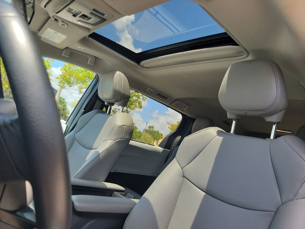 2025 Toyota Sienna XLE 8 Passenger