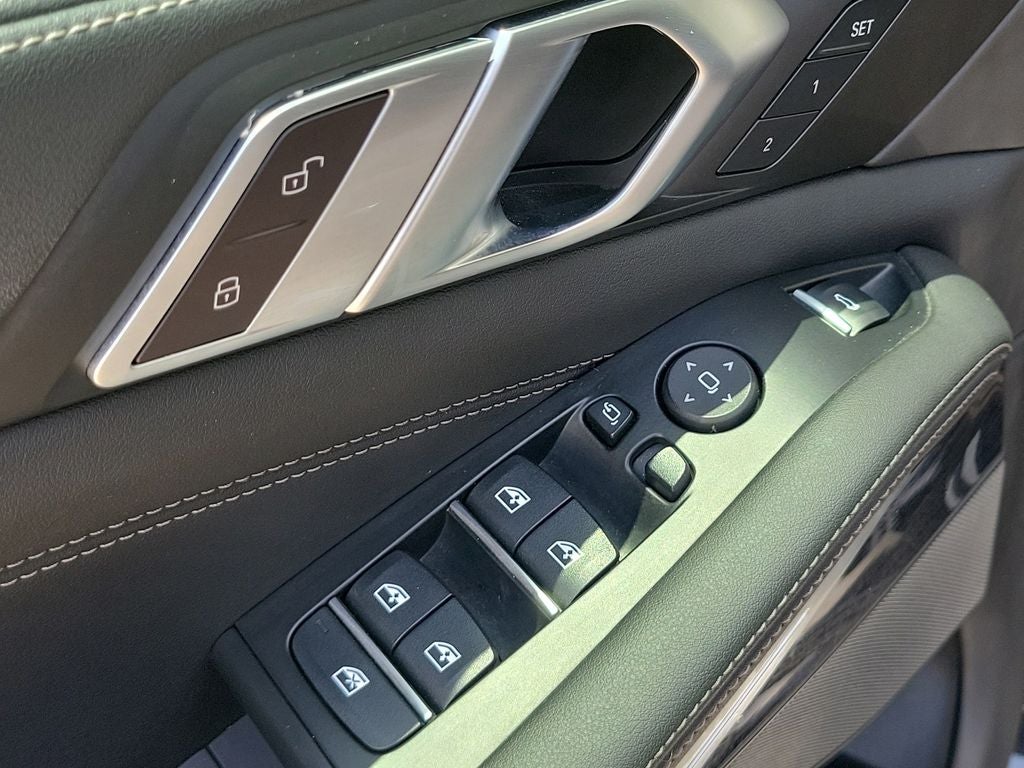 2024 BMW X5 sDrive40i M Sport Professional