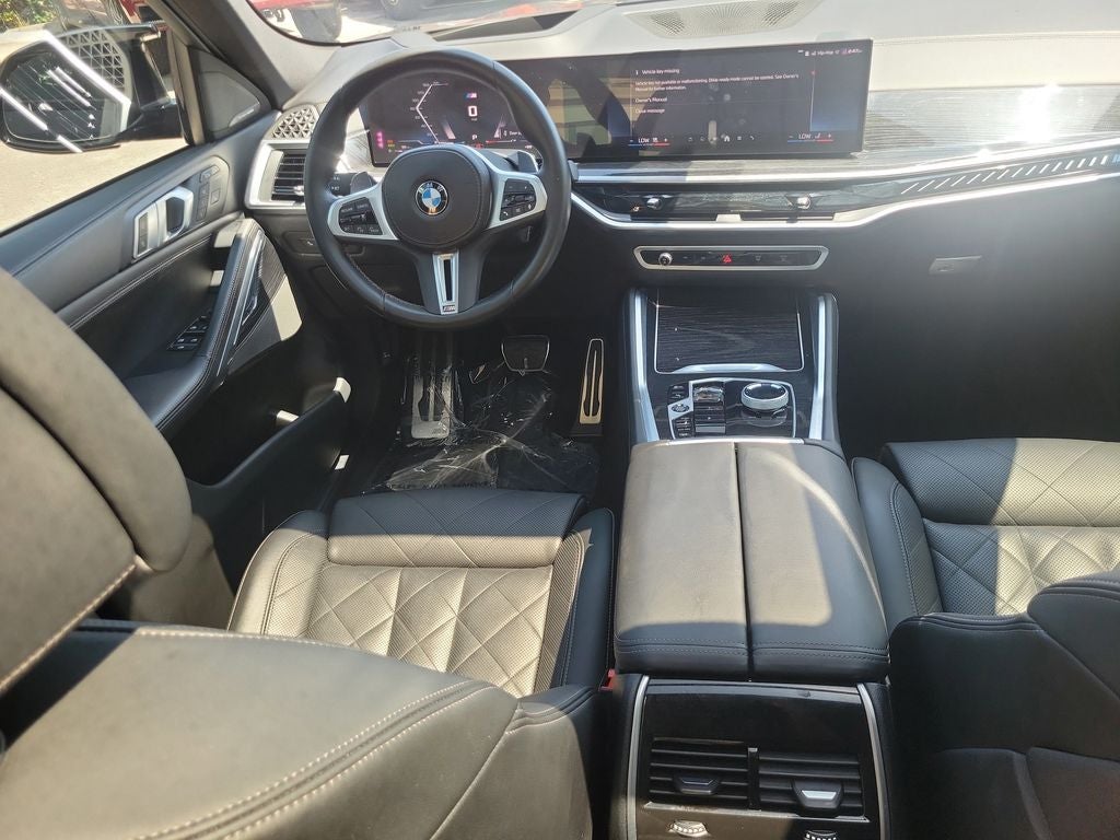 2024 BMW X6 M60i M Sport Professional