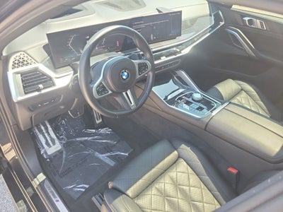 2024 BMW X6 M60i M Sport Professional