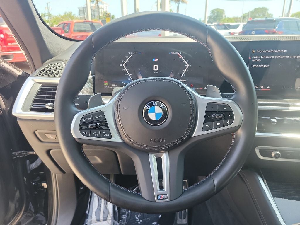 2024 BMW X6 M60i M Sport Professional