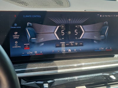 2024 BMW X6 M60i M Sport Professional