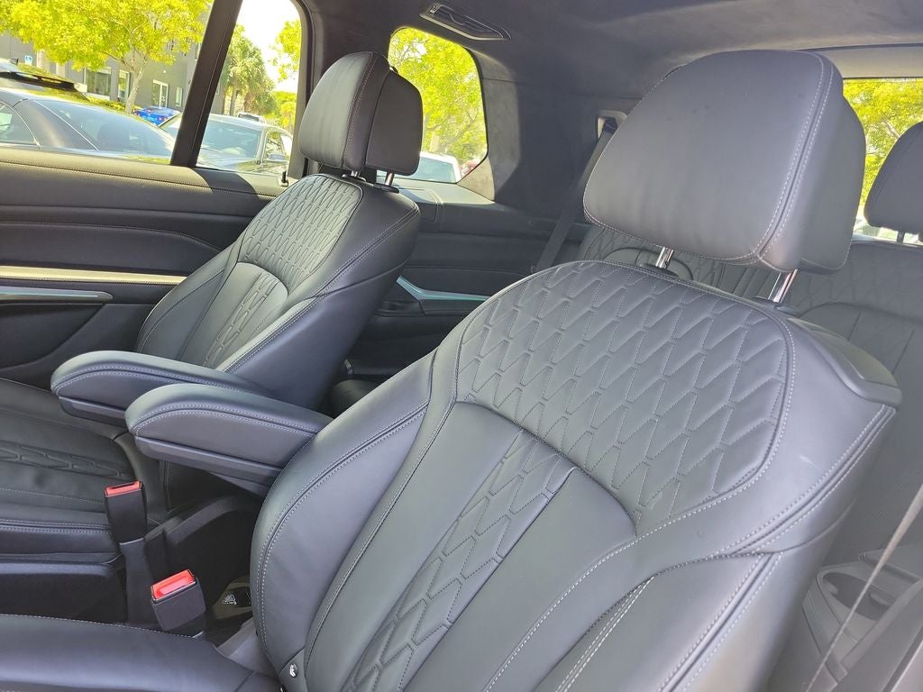 2020 BMW X7 M50i AWD