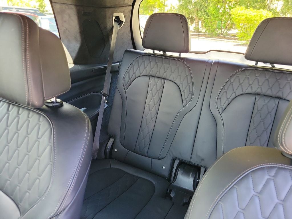 2020 BMW X7 M50i AWD