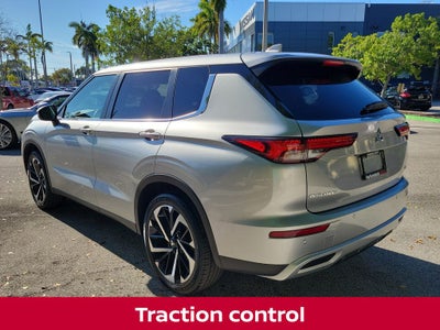 2024 Mitsubishi Outlander SE