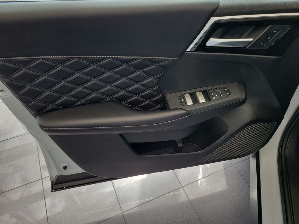 2026 Nissan Rogue Plug-In Hybrid Platinum