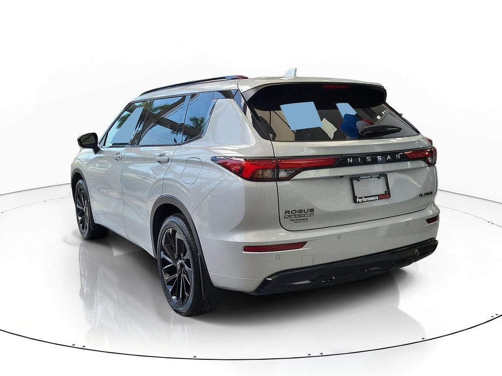 2026 Nissan Rogue Plug-In Hybrid Platinum