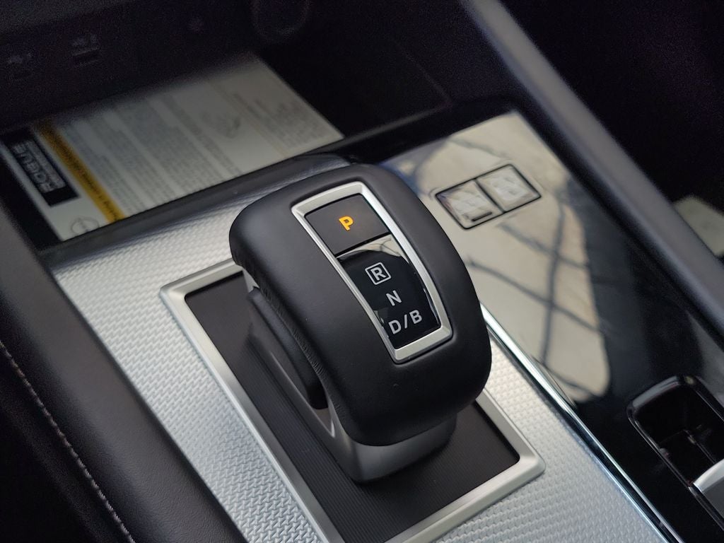 2026 Nissan Rogue Plug-In Hybrid Platinum