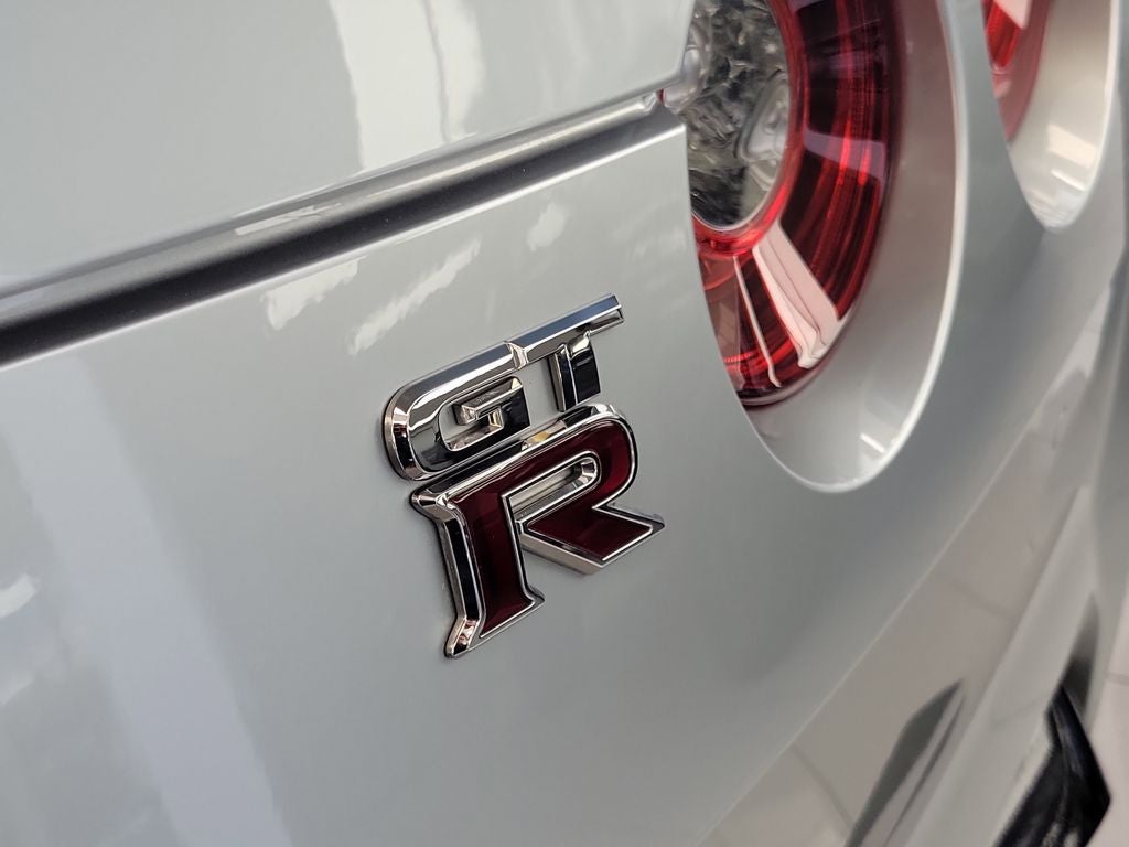 2024 Nissan GT-R Premium