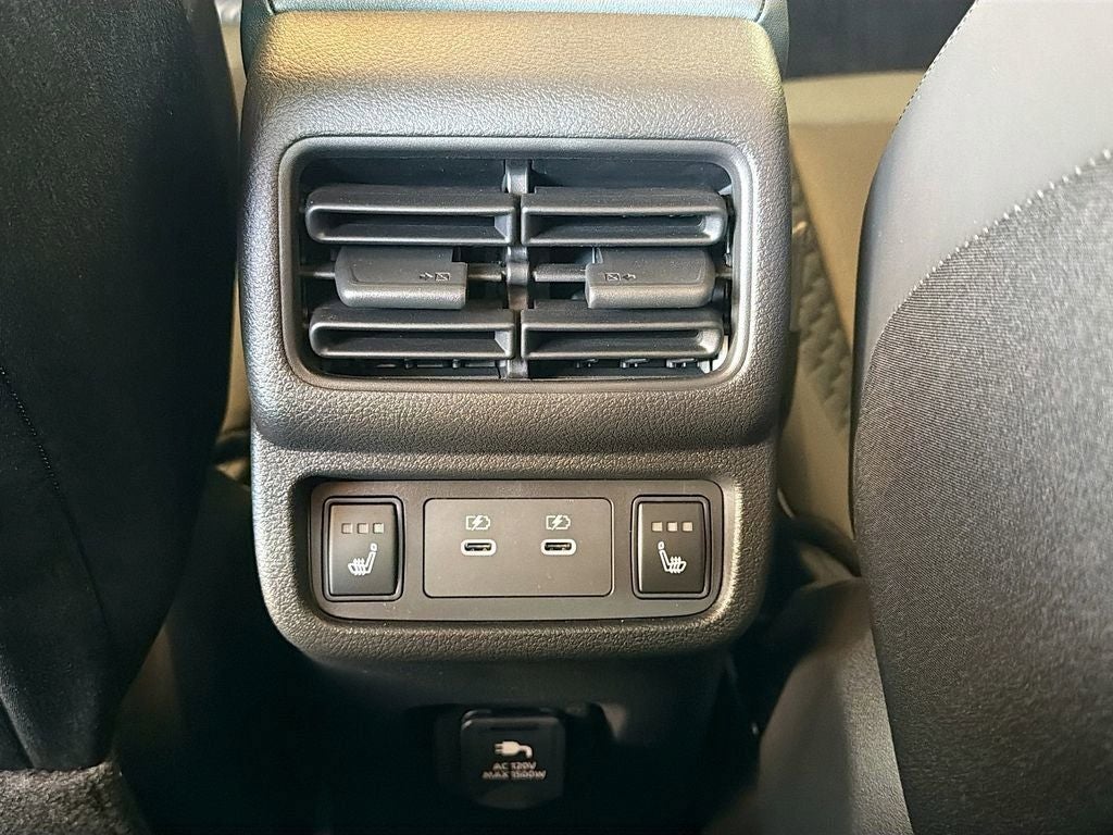 2026 Nissan Leaf PLATINUM+