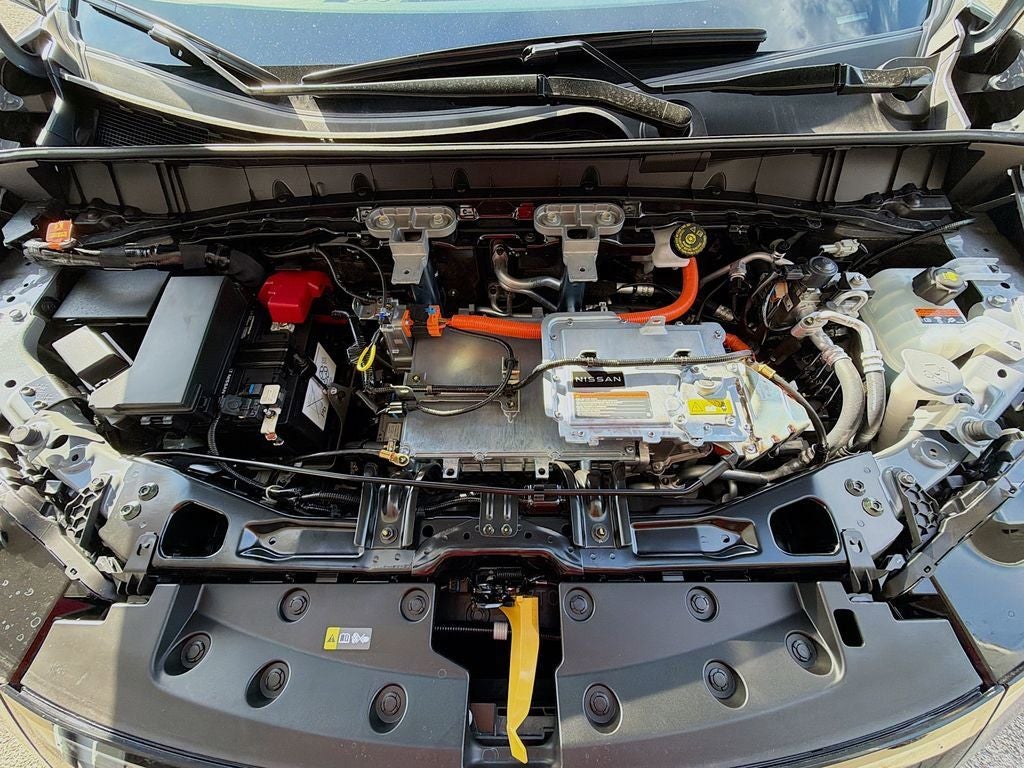 2026 Nissan Leaf PLATINUM+