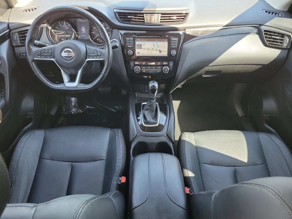 2017 Nissan Rogue Sport SL w/Premium/Platinum Pkg